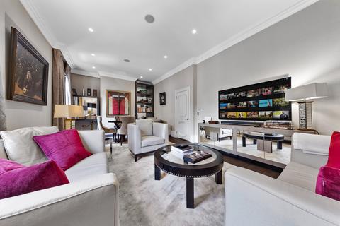 Berkeley Street 2 bed apartment for sale