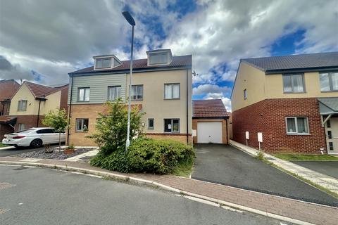Sundew Court, Darlington 3 bed semi
