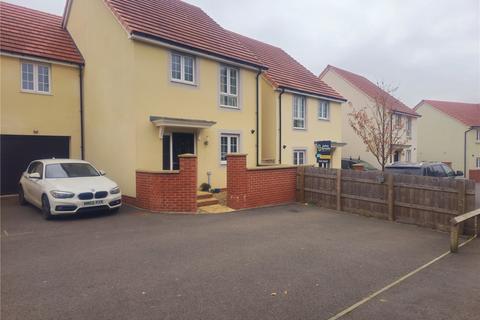 4 bedroom link detached house for sale