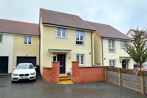 4 bedroom link detached house for sale