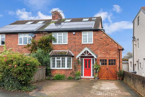 Ivins Road, Beaconsfield... 4 bed semi