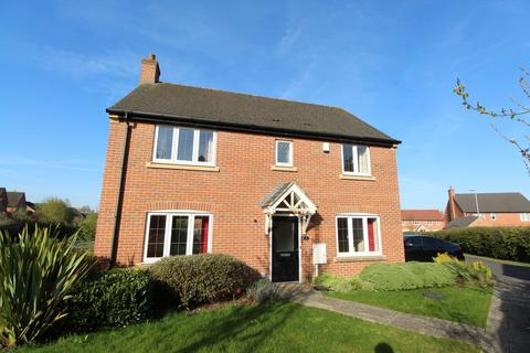 Poppy Road, Lutterworth LE17 4 bed detached house for sale