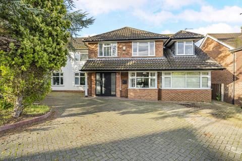 6 bedroom detached house for sale