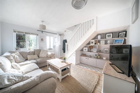 Fox Road, Haslemere, Surrey, GU27 2 bed terraced house for sale