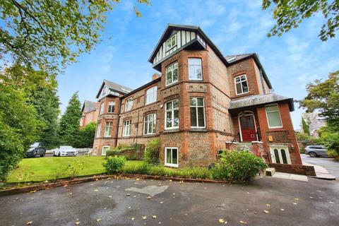 Winton Road, Bowdon, Altrincham... 2 bed flat for sale