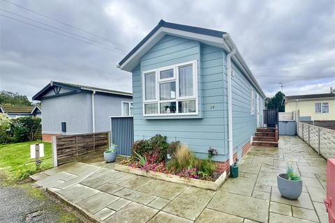 Bourne Park Residential Park, Ipswich 1 bed park home for sale