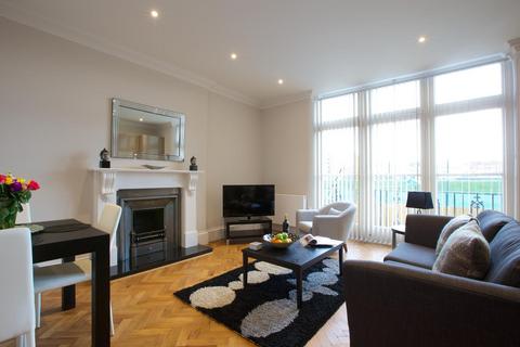 Comeragh Road, Barons Court, London, W14 2 bed apartment for sale