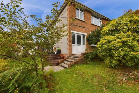 Johnston Road, Llanishen, Cardiff. CF14 3 bed semi