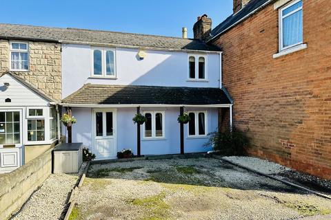 Hyde Road, Swindon SN2 3 bed terraced house for sale