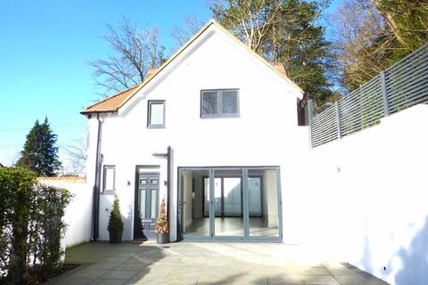 Renovated Cottage 3 bed detached house for sale