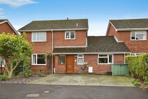 Christie Miller Road, Salisbury 4 bed link detached house for sale