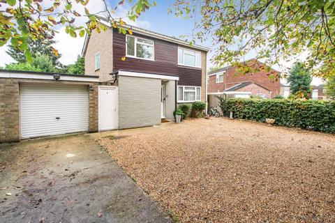 The Maples, Bedford MK42 4 bed detached house for sale