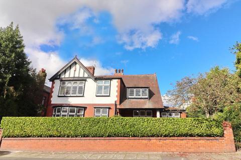 May Road, Manchester M27 4 bed detached house for sale