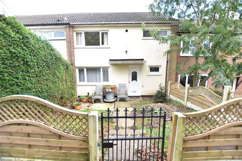 Sledmere Green, Leeds, West Yorkshire 3 bed terraced house for sale