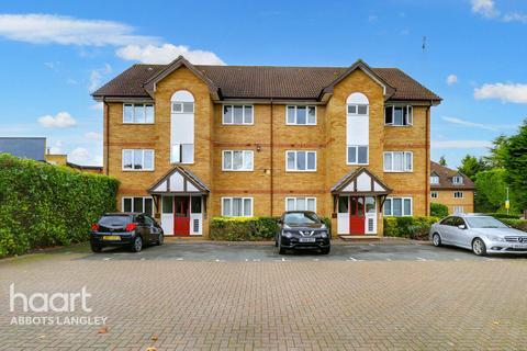 Rochester Drive, Watford 1 bed flat for sale