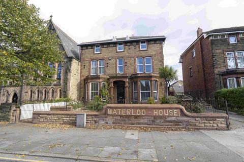 Crosby Road South, Liverpool L22 1 bed flat for sale