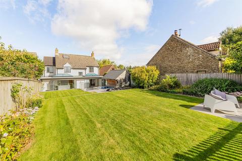 Nr.Faringdon SN7 4 bed detached house for sale