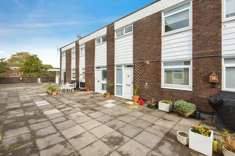 Ashburnham Road, Richmond, TW10 3 bed maisonette for sale
