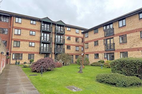 Tongdean Lane, Withdean BN1 2 bed flat for sale