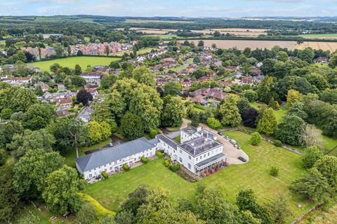 The Street, Walberton, BN18 2 bed apartment for sale