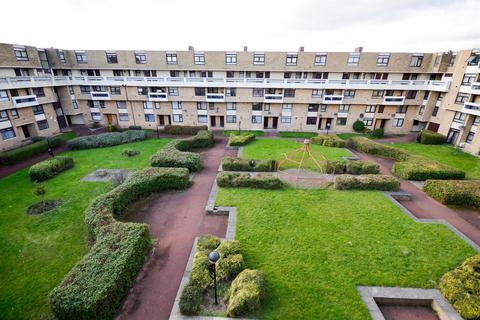 Collingwood Court, Washington 2 bed flat for sale