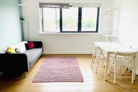 Woodmill Road, Hackney 1 bed flat for sale