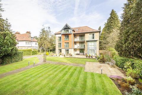 Grove Road, Ilkley, LS29 2 bed apartment for sale