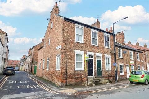 King Street, Ripon 3 bed end of terrace house for sale