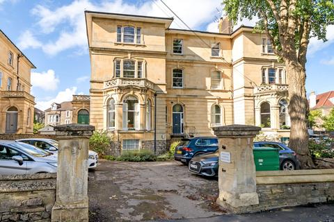 Cambridge Park, Somerset BS6 3 bed apartment for sale