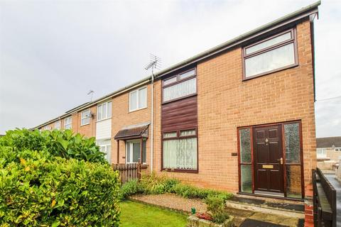 Esther Grove, Wakefield WF2 3 bed townhouse for sale