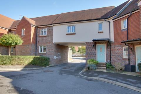 BISHOP'S WALTHAM 2 bed coach house for sale