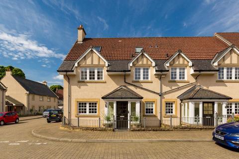 5 bedroom terraced house for sale