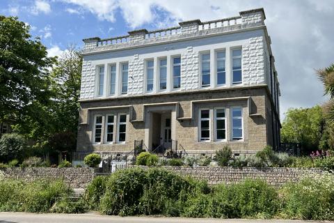Alverton Court, Penzance, TR18 4TJ 2 bed apartment for sale
