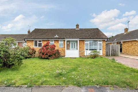 Church Way, Pagham, West Sussex 2 bed bungalow for sale