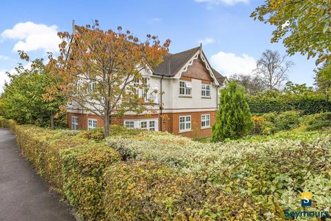 Semaphore Road, Surrey GU1 2 bed flat for sale