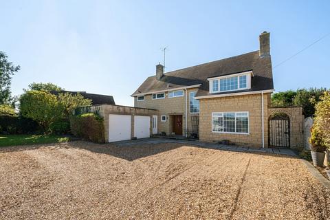 Pamington, Gloucestershire GL20 4 bed detached house for sale