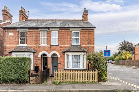 Guildford Road, Chertsey 3 bed house for sale