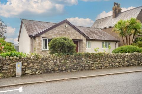 Caeathro, Caernarfon, Gwynedd, LL55 3 bed bungalow for sale