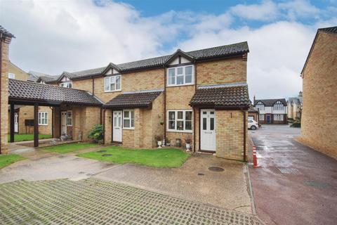 Harvest Court, St. Ives, PE27 2 bed end of terrace house for sale