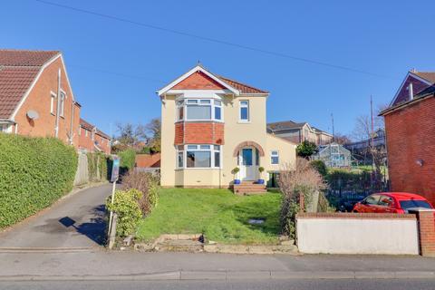 Portsmouth Road, Woolston 3 bed detached house for sale