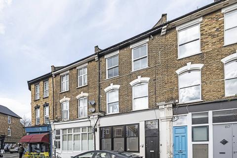 Mountgrrove Road, Islington, London, N5 3 bed maisonette for sale