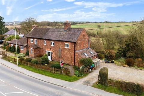 Apple Cottage, 1 Main Road, Hanwood... 4 bed semi