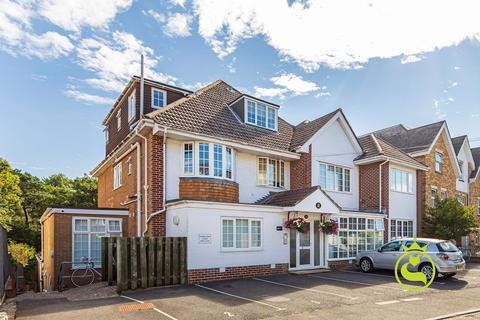 Studland Road, Bournemouth BH4 2 bed ground floor flat for sale