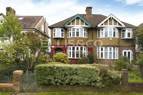 Barnet Way, Mill Hill, London, NW7 3 bed semi