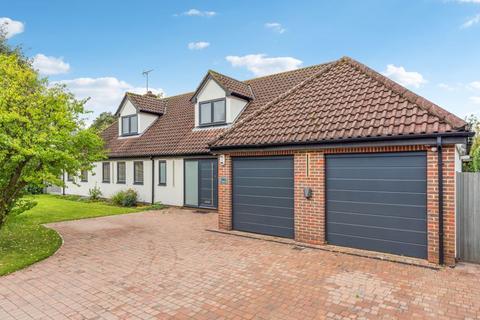 Pebblemoor, Edlesborough 5 bed detached house for sale