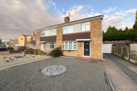 Stone Road, Trentham, ST4 8NG. 3 bed semi