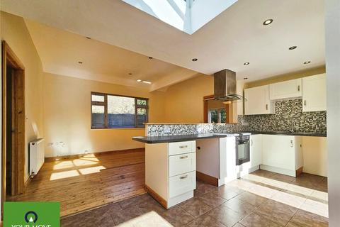 Crescent Road, Kent CT11 2 bed bungalow for sale