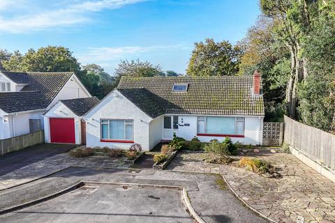 Roeshot Crescent, Highcliffe... 5 bed chalet for sale