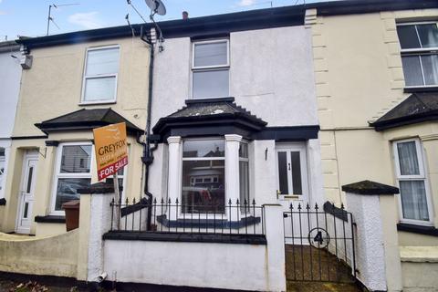 Selbourne Road, Gillingham, ME7 2 bed terraced house for sale