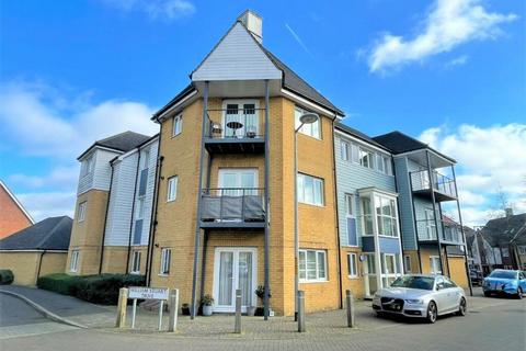 Sir Henry Brackenbury Road, Ashford... 2 bed flat for sale